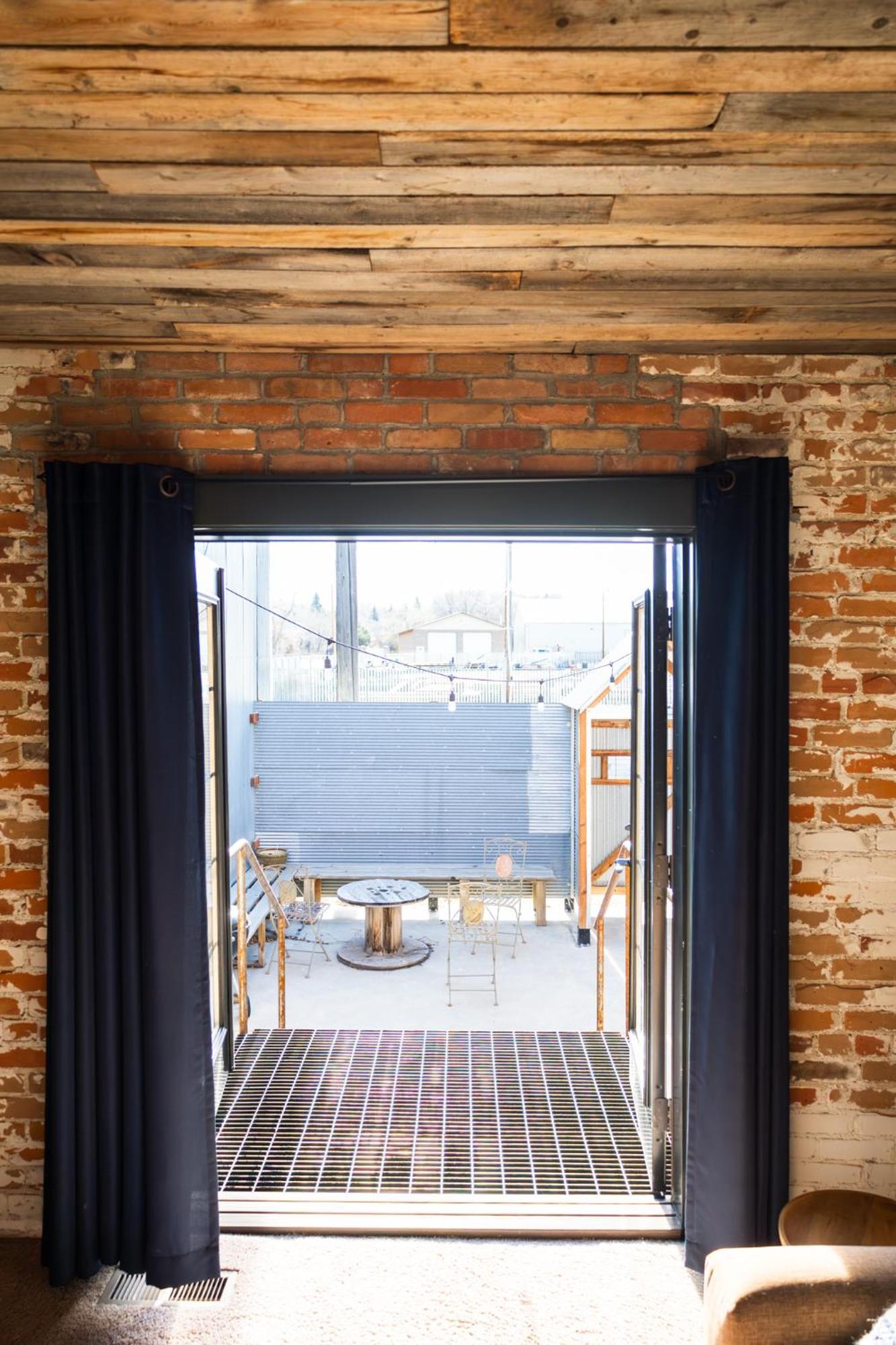 Hotel Lander Millhouse Exterior foto