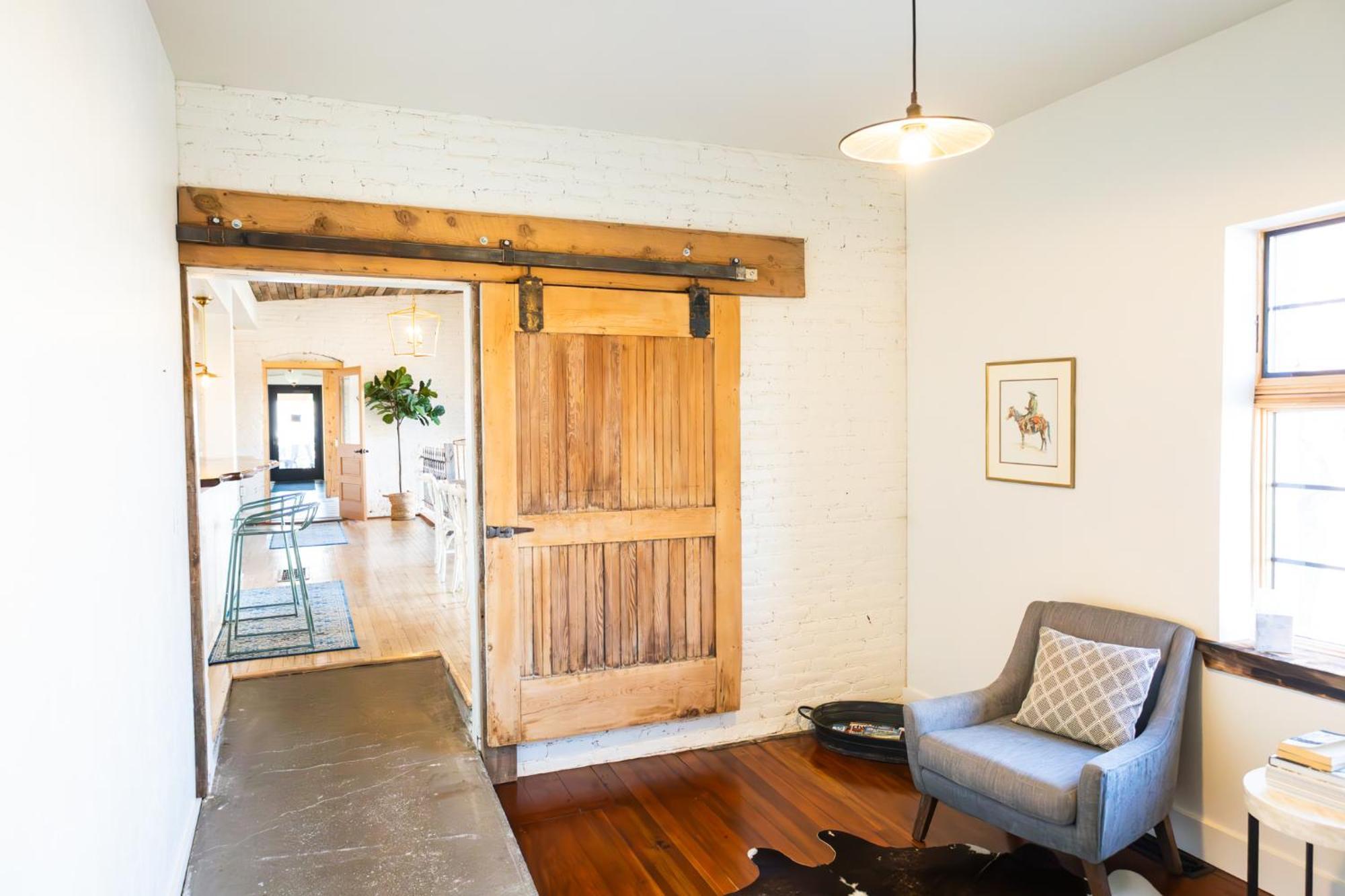 Hotel Lander Millhouse Exterior foto